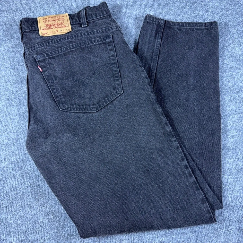Vintage Levis 505 Mens Black Denim Jeans 38x32 Made in USA Regular Straight 90s